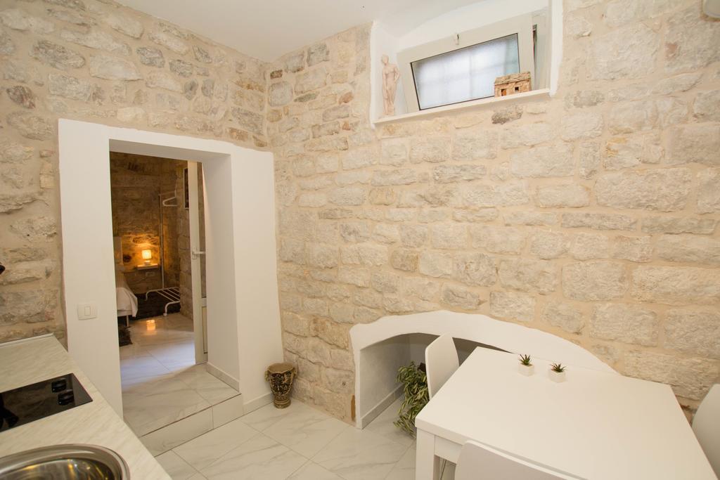 Toma Apartment