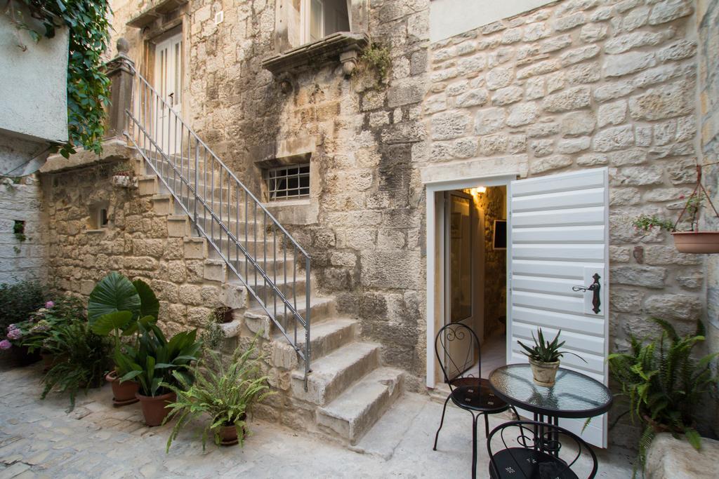 Apartament Toma *