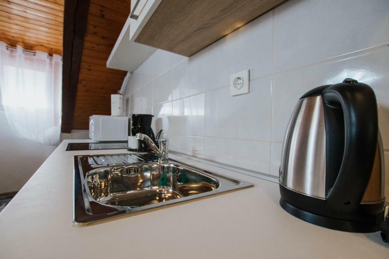 Apartament Toma *